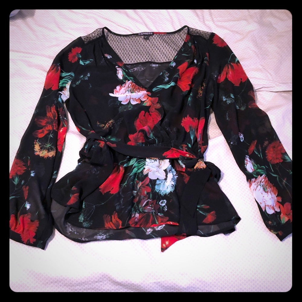 Black floral top